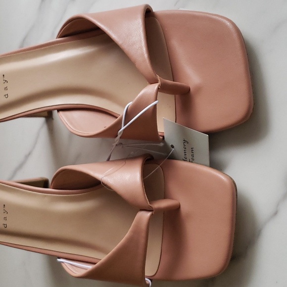 A New Day Annette Heeled Sandals in Taupe Size 6.5 - Picture 7 of 7